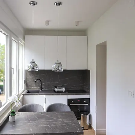 Daire Hajduk & St. Joseph